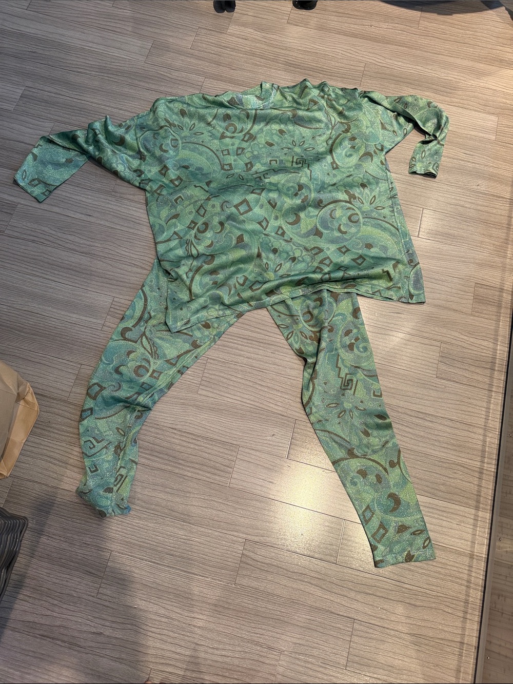vintage green abstract leggings with tunic top
